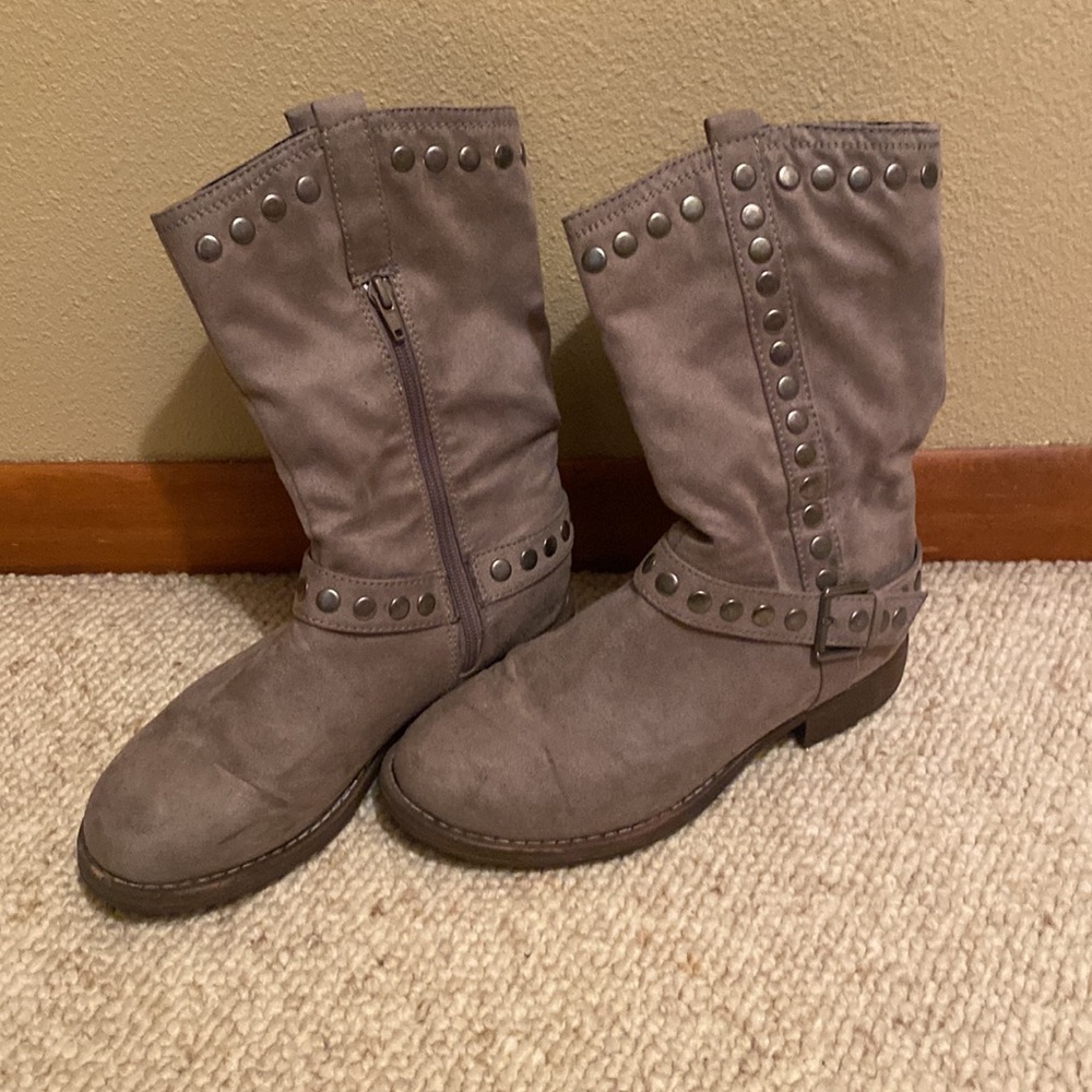 Size 37 mid-calf moto boots
